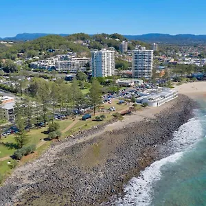 Bujerum On Burleigh **** Gold Coast