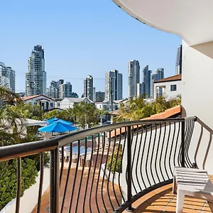 Chevron Palms By Premium **** Gold Coast